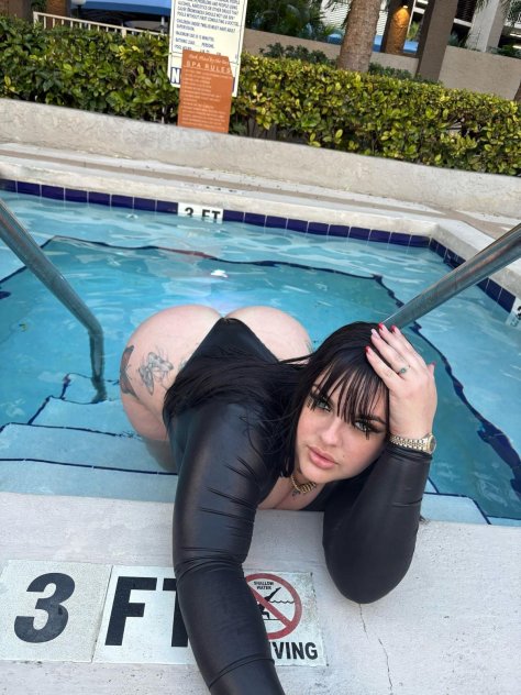 is Female Escorts. | Detroit | Michigan | United States | scarletamour.com 