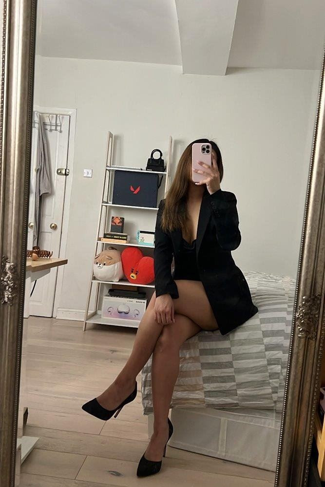Hot Young Girl Jocelyn New  in Town is Female Escorts. | Perth | Australia | Australia | scarletamour.com 