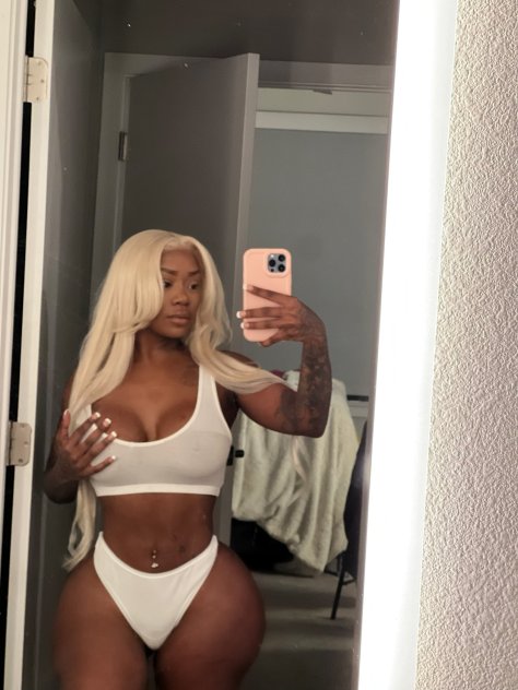  is Female Escorts. | Rochester | New York | United States | scarletamour.com 