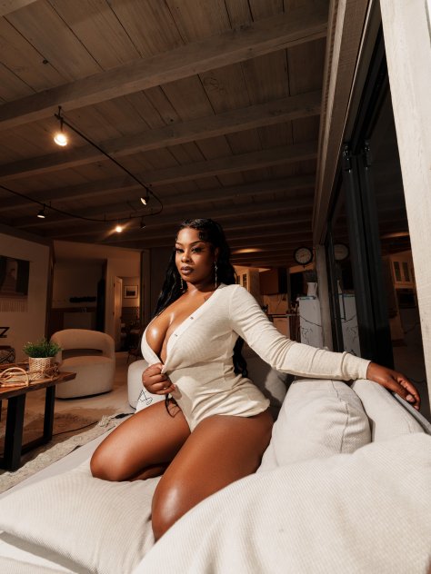  is Female Escorts. | Pittsburgh | Pennsylvania | United States | scarletamour.com 