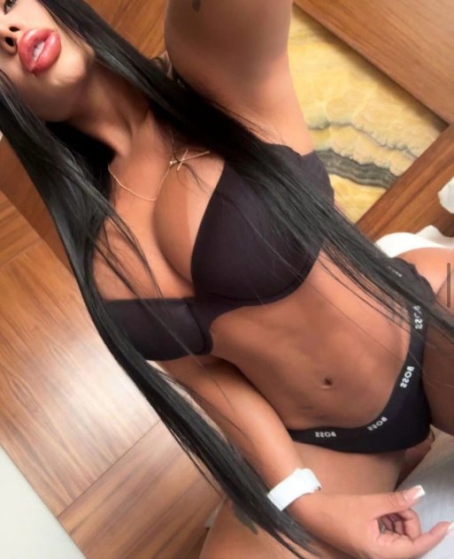  is Female Escorts. | Queens | New York | United States | scarletamour.com 