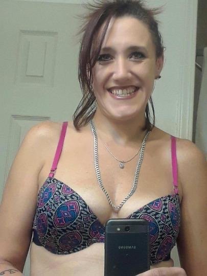  is Female Escorts. | San Fernando Valley | California | United States | scarletamour.com 