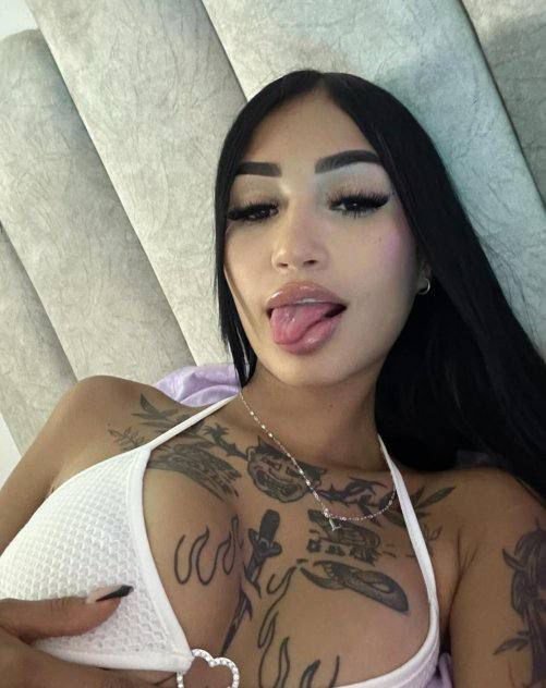 is Female Escorts. | Madison | Wisconsin | United States | scarletamour.com 