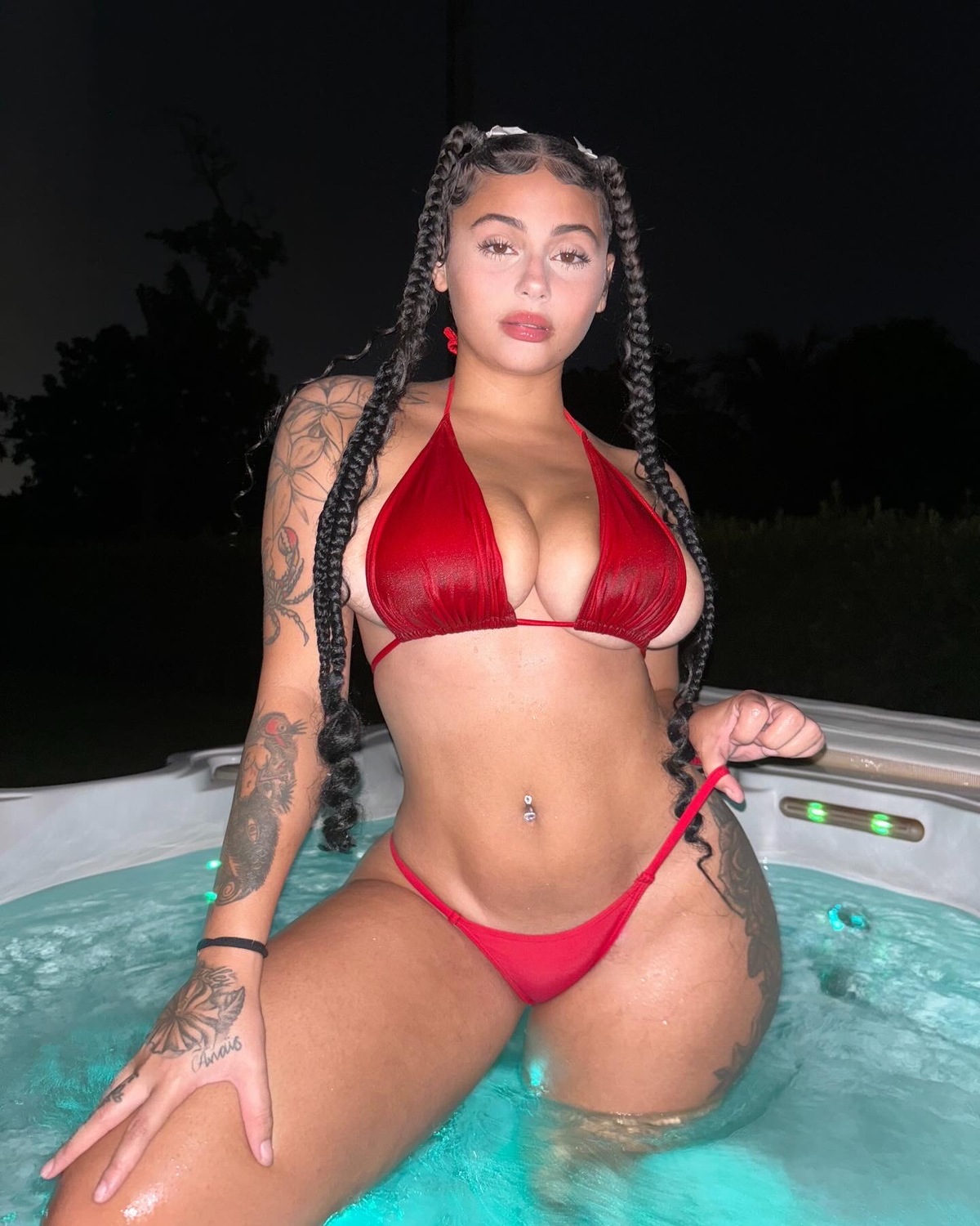  is Female Escorts. | West Palm Beach | Florida | United States | scarletamour.com 