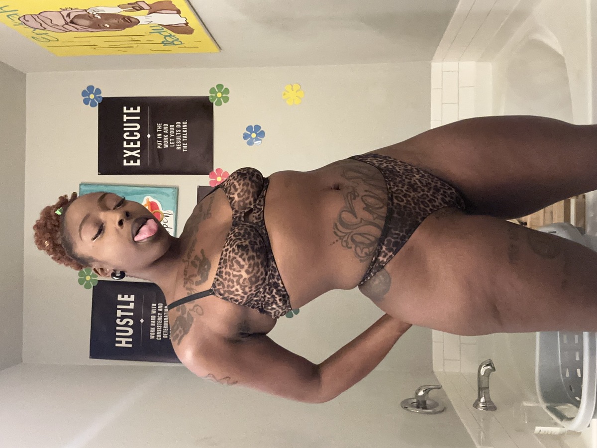  is Female Escorts. | Myrtle Beach | South Carolina | United States | scarletamour.com 