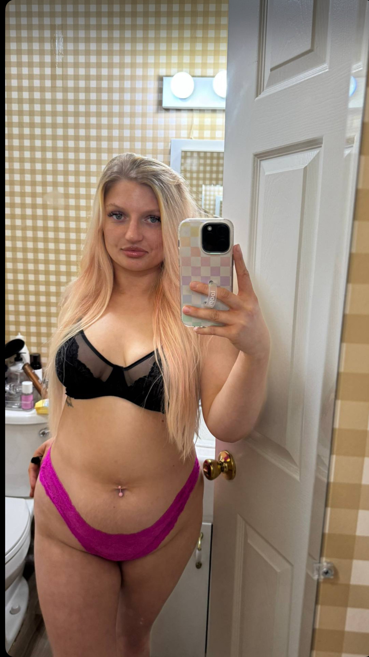  is Female Escorts. | Pittsburgh | Pennsylvania | United States | scarletamour.com 