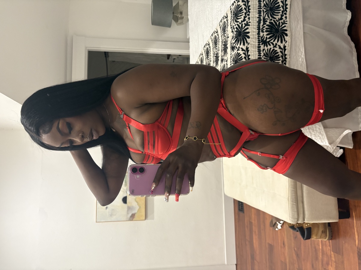  is Female Escorts. | Redding | California | United States | scarletamour.com 
