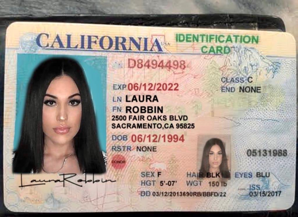 Laura is Female Escorts. | Minneapolis / St. Paul | Minnesota | United States | scarletamour.com 