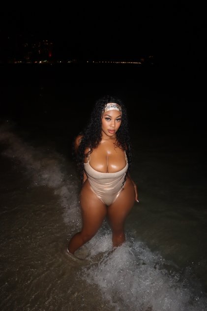  is Female Escorts. | seattle | Washington | United States | scarletamour.com 