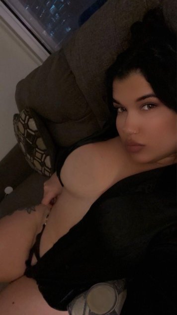  is Female Escorts. | Charleston | South Carolina | United States | scarletamour.com 