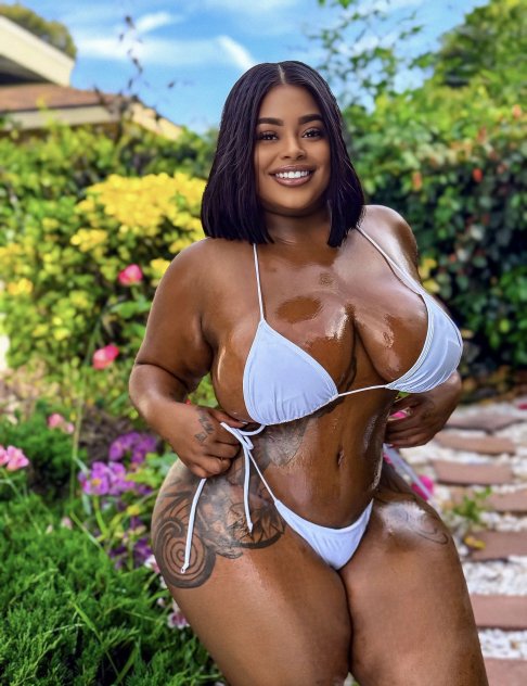  is Female Escorts. | Queens | New York | United States | scarletamour.com 