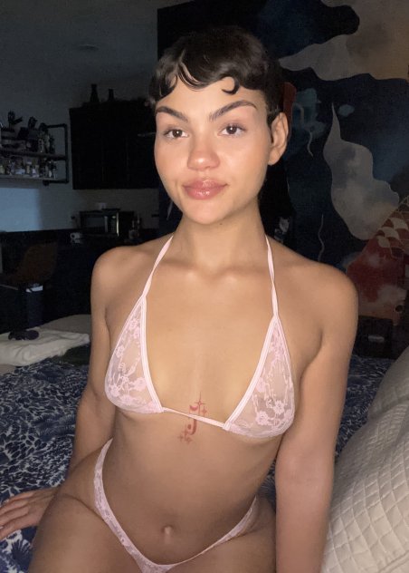  is Female Escorts. | Honolulu | Hawaii | United States | scarletamour.com 