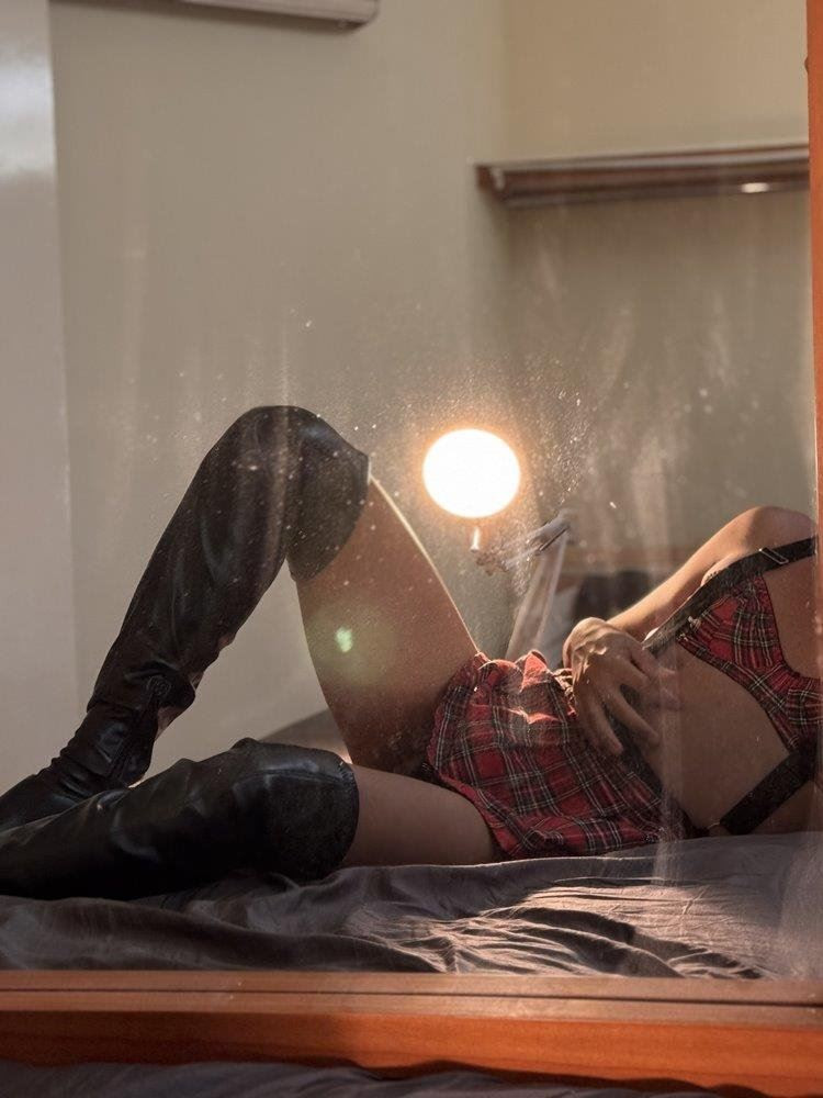 CD Trixie is Female Escorts. | Perth | Australia | Australia | scarletamour.com 