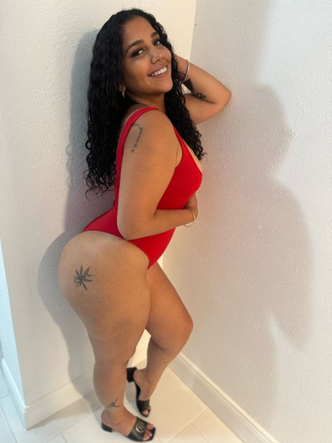  is Female Escorts. | Tampa | Florida | United States | scarletamour.com 