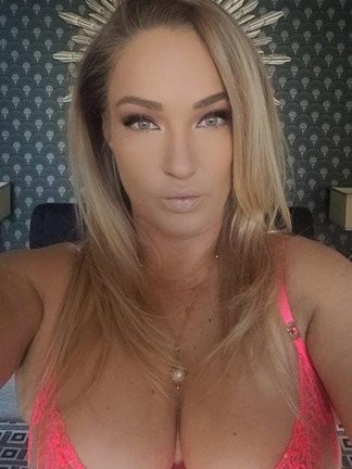 High class model is Female Escorts. | Melbourne | Australia | Australia | scarletamour.com 