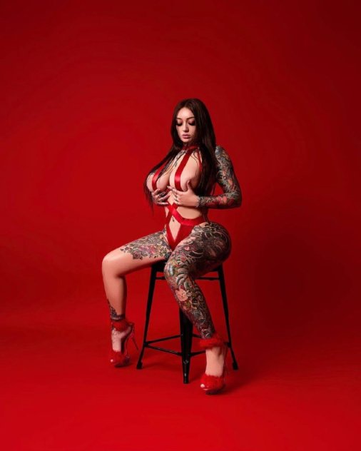  is Female Escorts. | Maui | Hawaii | United States | scarletamour.com 