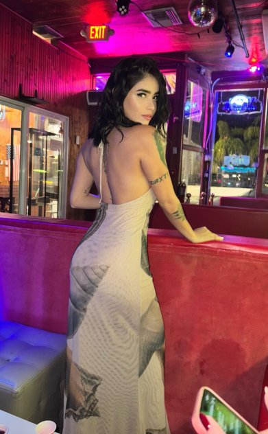  is Female Escorts. | Des moines | Iowa | United States | scarletamour.com 