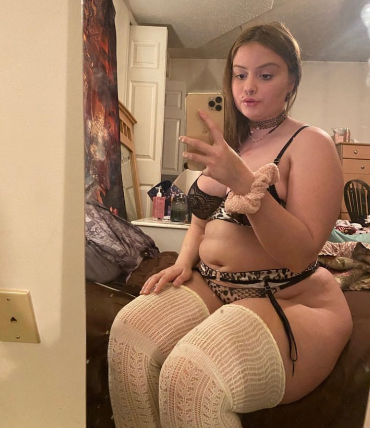 Brat is Female Escorts. | Ames | Iowa | United States | scarletamour.com 