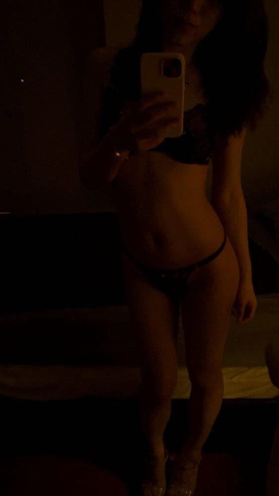 Forever 19 Mitchell 36 Scarlet is Female Escorts. | Canberra | Australia | Australia | scarletamour.com 