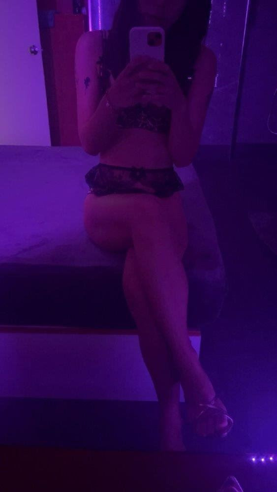 Forever 19 Mitchell 36 Scarlet is Female Escorts. | Canberra | Australia | Australia | scarletamour.com 