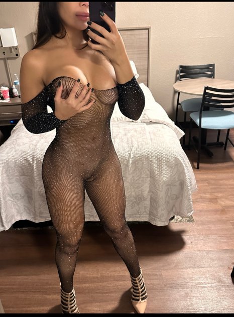  is Female Escorts. | New York / Manhattan | New York | United States | scarletamour.com 