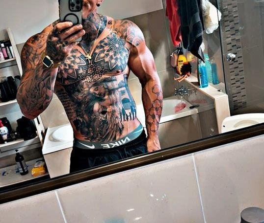 Big Bobby is Female Escorts. | Brisbane | Australia | Australia | scarletamour.com 
