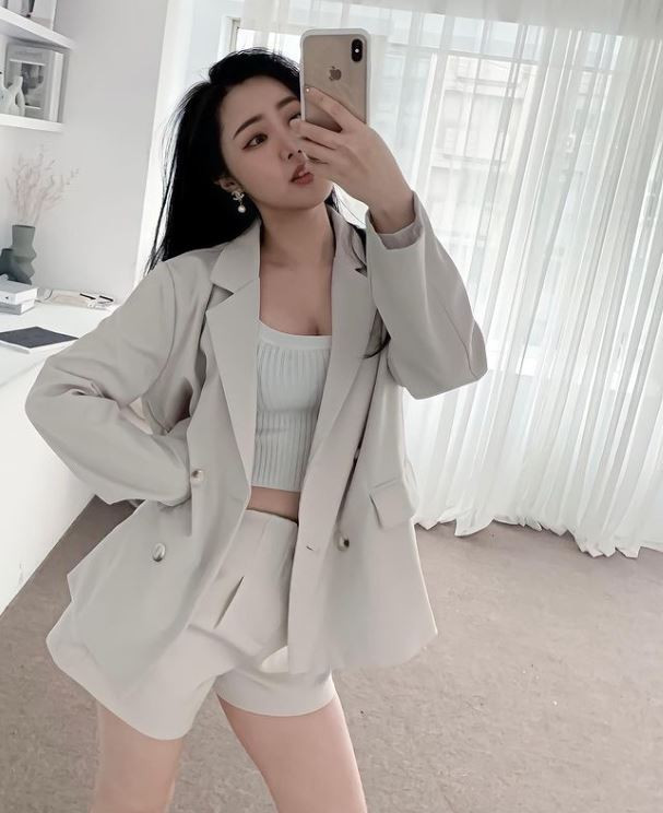 Amber is Female Escorts. | Adelaide | Australia | Australia | scarletamour.com 