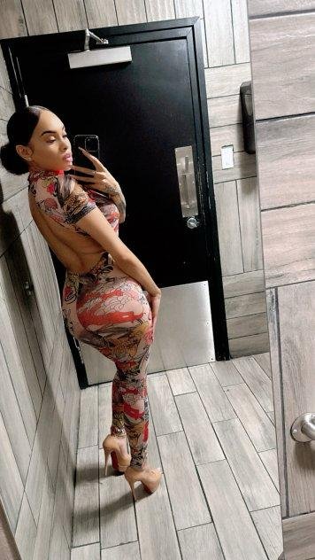  is Female Escorts. | West Palm Beach | Florida | United States | scarletamour.com 