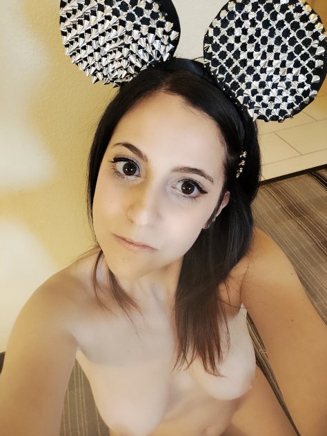  is Female Escorts. | Maui | Hawaii | United States | scarletamour.com 