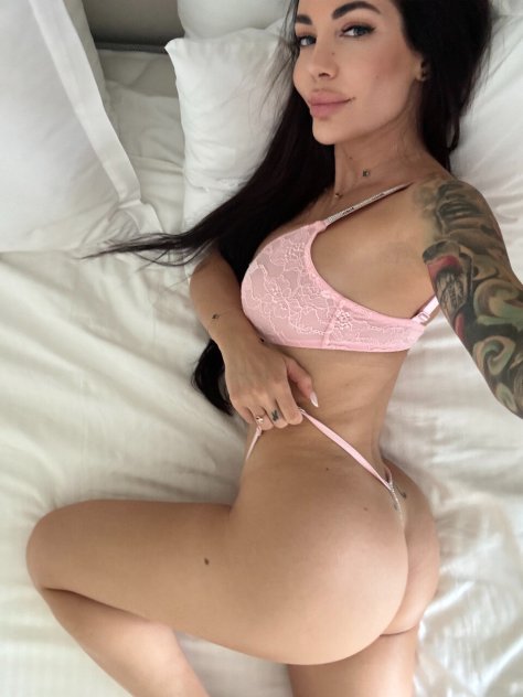  is Female Escorts. | New York / Manhattan | New York | United States | scarletamour.com 