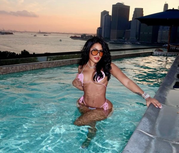  is Female Escorts. | Philadelphia | Pennsylvania | United States | scarletamour.com 