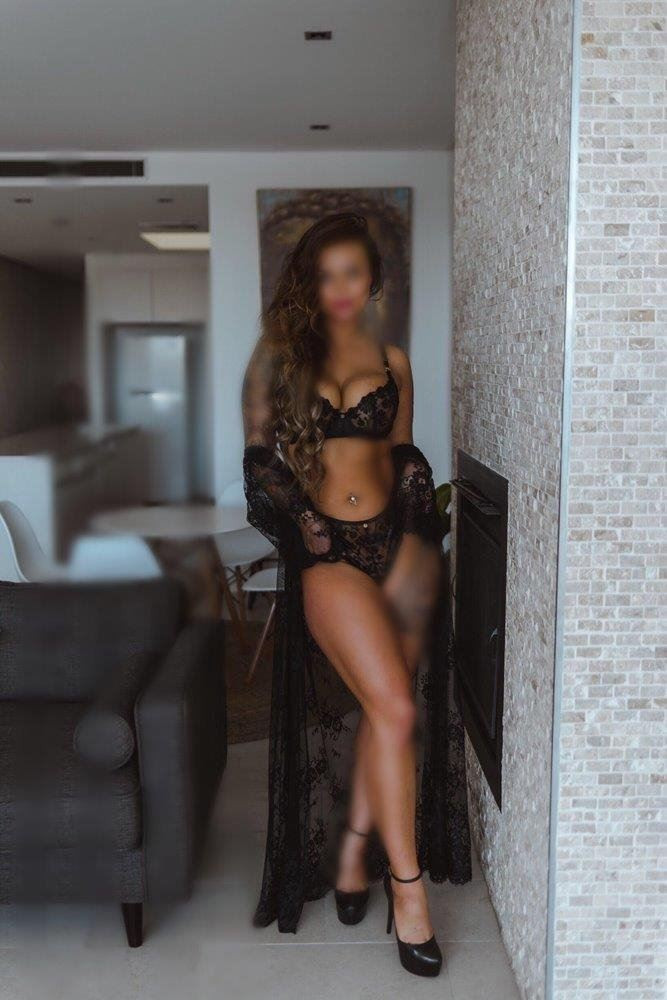 Isabella Natash is Female Escorts. | Melbourne | Australia | Australia | scarletamour.com 