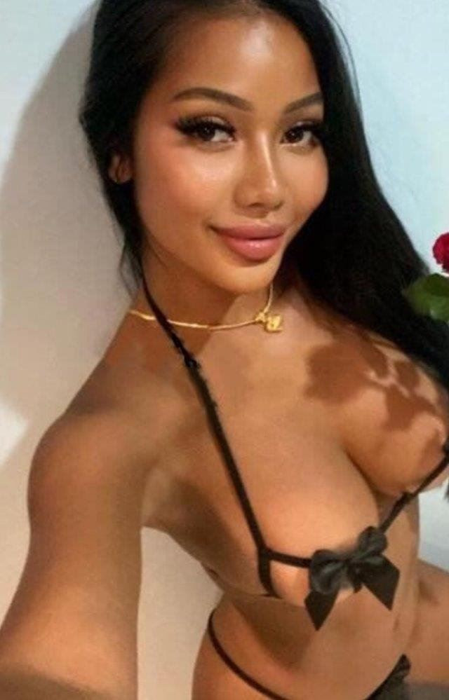 Chloe22 is Female Escorts. | Gold Coast | Australia | Australia | scarletamour.com 